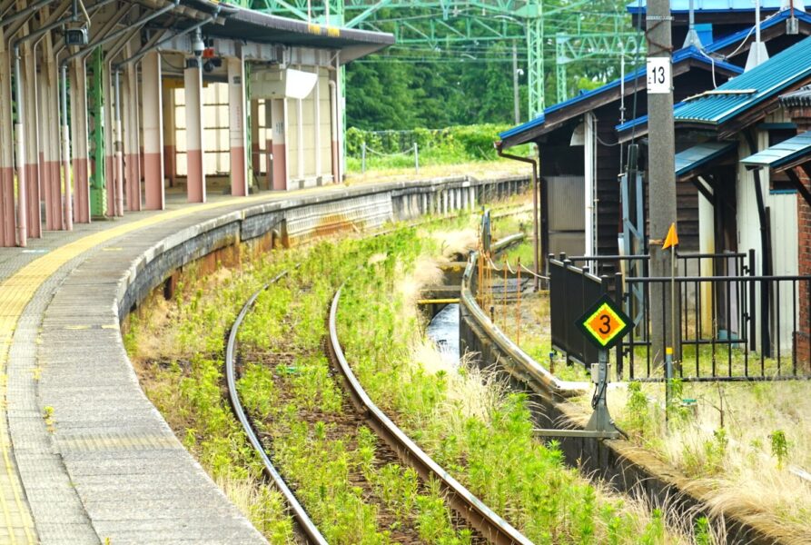 えちごトキめき鉄道　二本木駅　停止位置