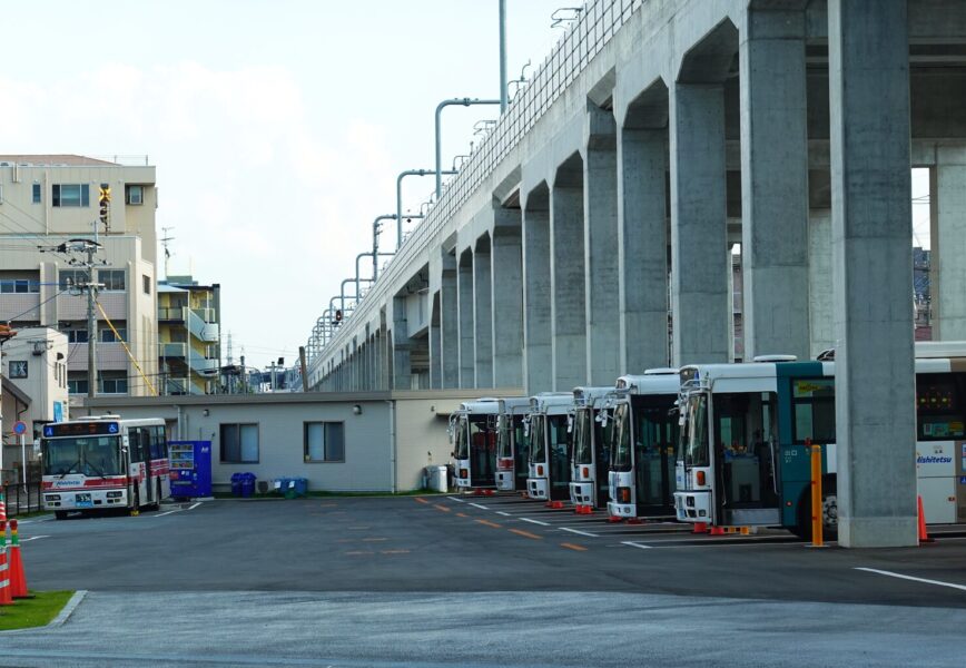 西鉄バス　桜並木車庫