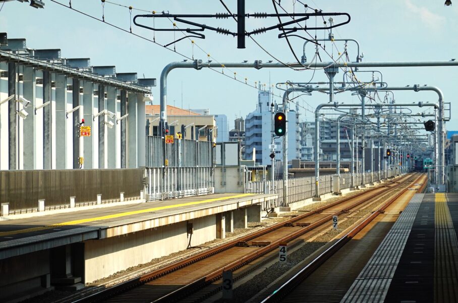 桜並木駅ホーム（春日原方面）